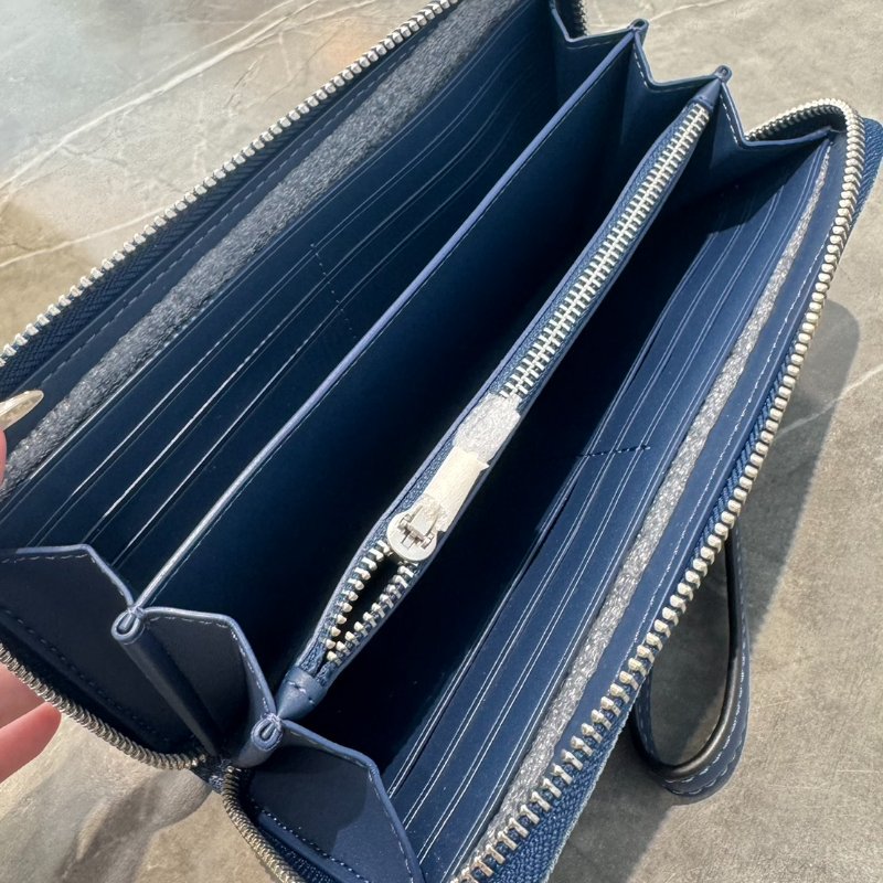 ｛全新品✨丹寧不退流行💙｝ Coach 牛仔拉鍊手掛式長夾 （可拆）-6