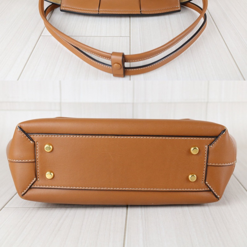 BV Arco 金棕色手提腋下包-8