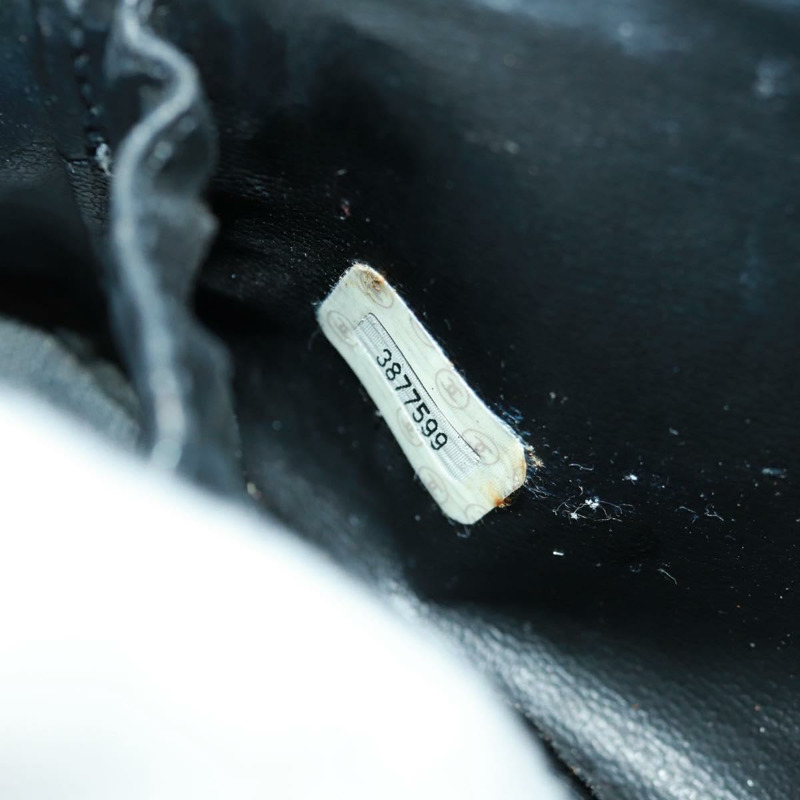 【日本直送】香奈兒魚子醬皮黑金CC標誌化妝包 Auth 157593V-9