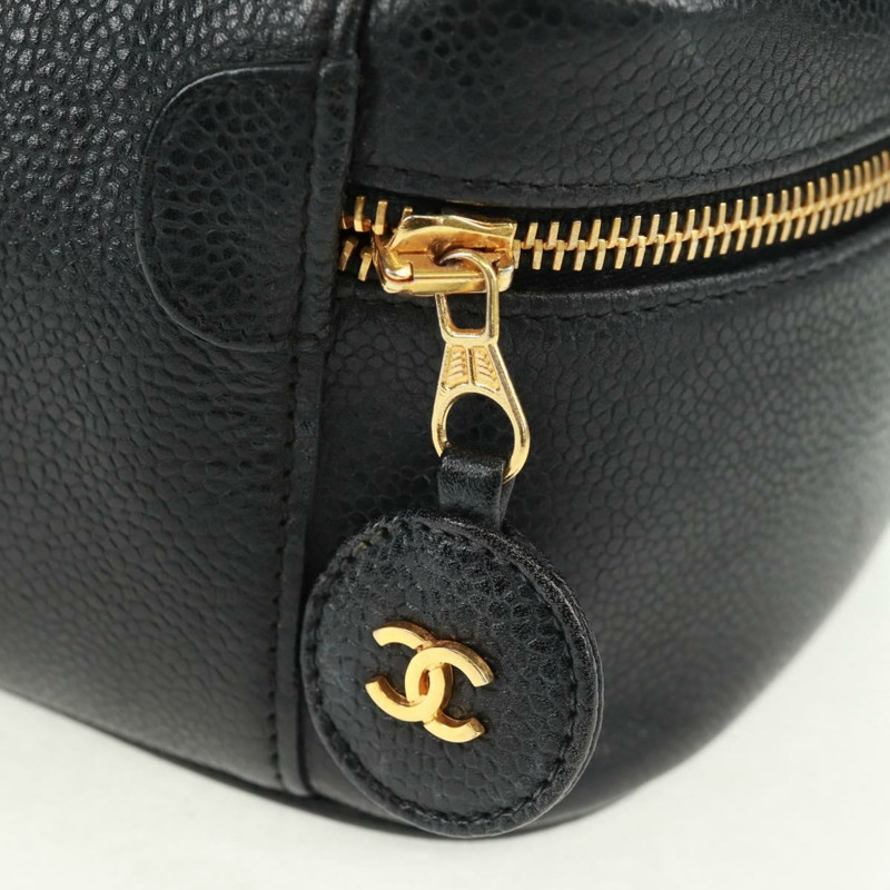 【日本直送】香奈兒魚子醬皮黑金CC標誌化妝包 Auth 157593V-17