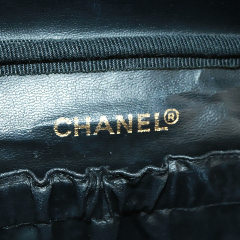 【日本直送】香奈兒魚子醬皮黑金CC標誌化妝包 Auth 157593V-19