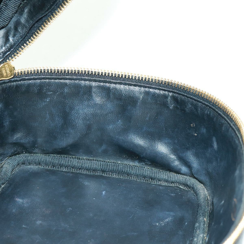 【日本直送】香奈兒魚子醬皮黑金CC標誌化妝包 Auth 157593V-20