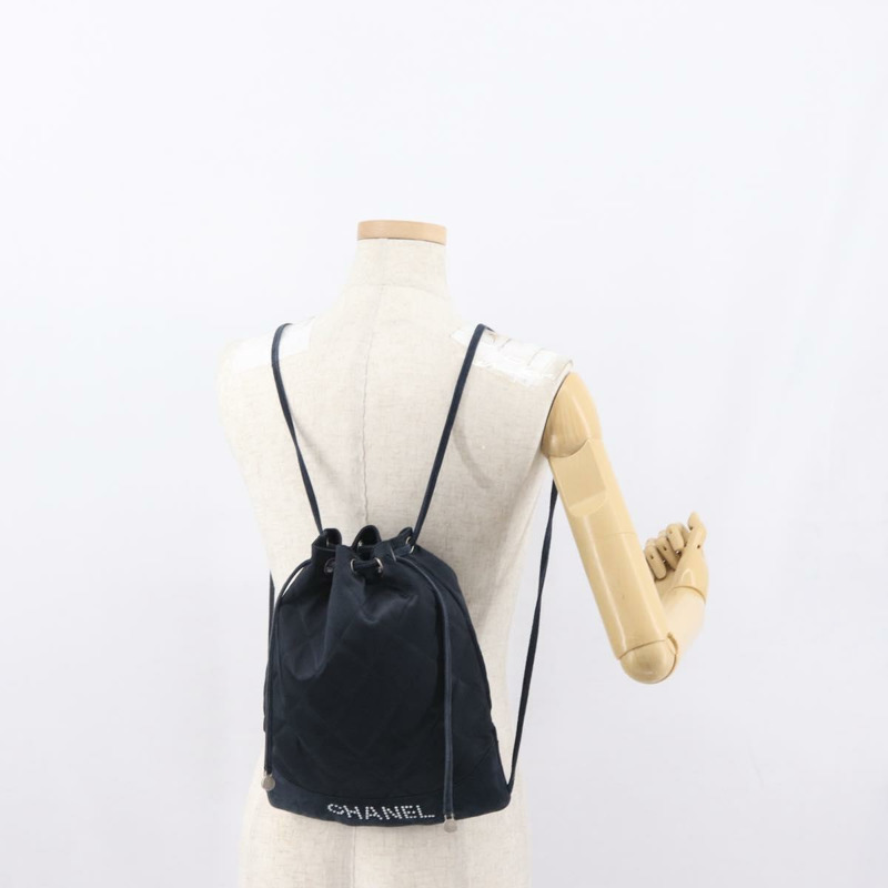 【日本直送】香奈兒 (CHANEL) 絎縫緞面海軍藍雙排扣背包,附CC標誌,貨號ka1497-21