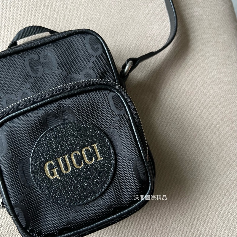 GUCCI Off the grid 斜背包 老花相機包(黑)-1