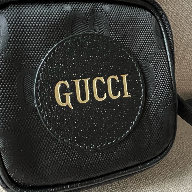 GUCCI Off the grid 斜背包 老花相機包(黑)-6