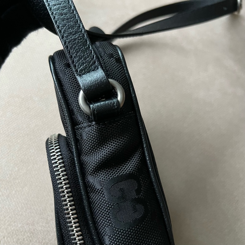 GUCCI Off the grid 斜背包 老花相機包(黑)-12