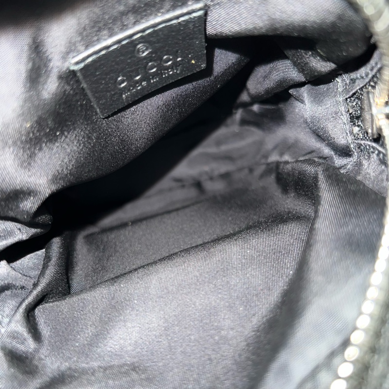 GUCCI Off the grid 斜背包 老花相機包(黑)-17