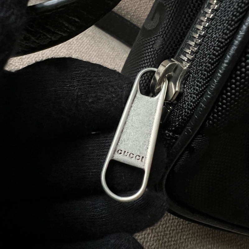 GUCCI Off the grid 斜背包 老花相機包(黑)-21