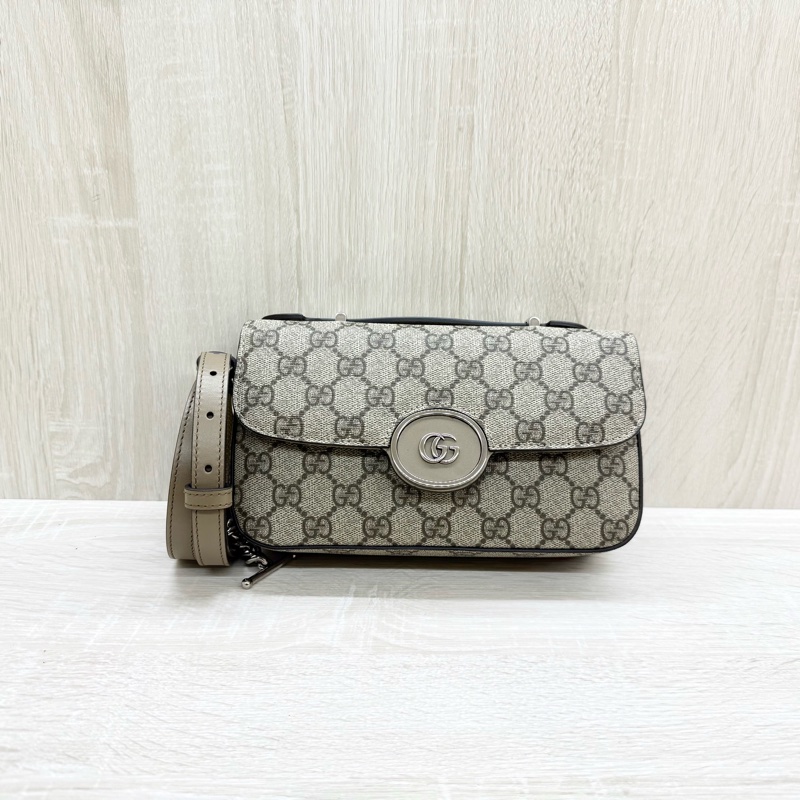 GUCCI原花棕牛皮Petite銀釦雙G橫版迷你郵差包739722-0