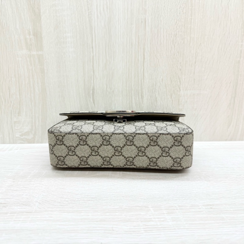 GUCCI原花棕牛皮Petite銀釦雙G橫版迷你郵差包739722-4