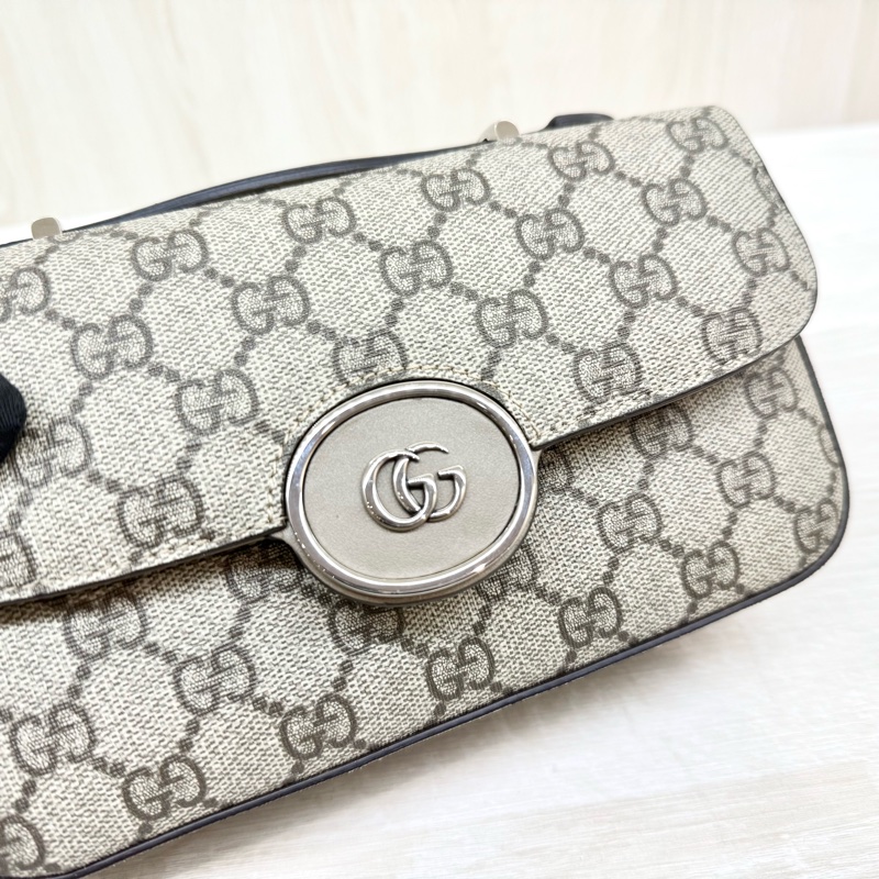 GUCCI原花棕牛皮Petite銀釦雙G橫版迷你郵差包739722-7