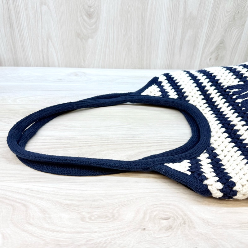 MIUMIU藍白編織金釦IVY托特包-15