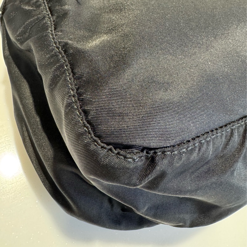 Prada降落傘布面郵差包-8