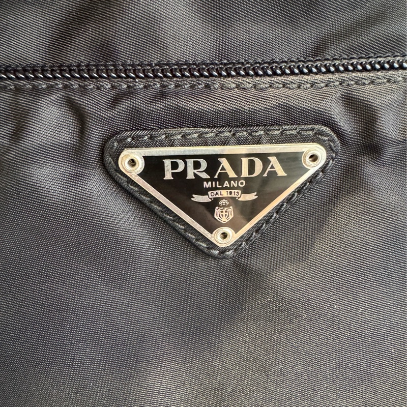 Prada降落傘布面郵差包-10