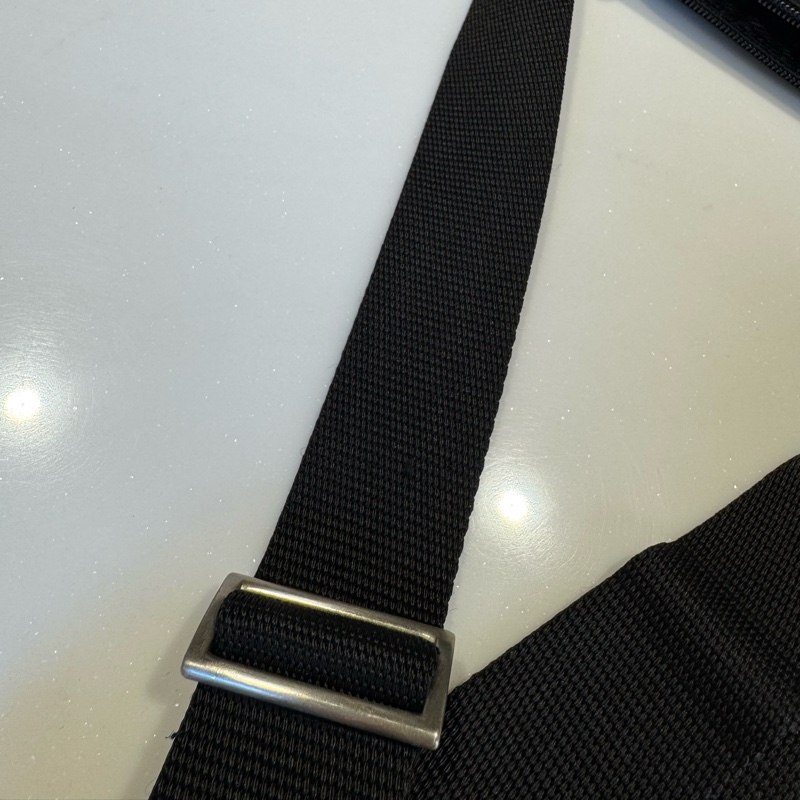 Prada降落傘布面郵差包-18