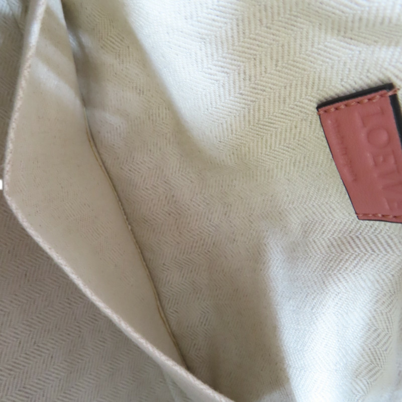 粉色 牛皮 Puzzle Hobo 肩背包【LOEWE 羅威】 A510.J67.X01-6