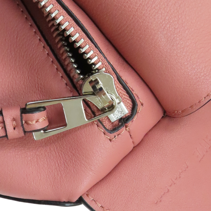 粉色 牛皮 Puzzle Hobo 肩背包【LOEWE 羅威】 A510.J67.X01-10