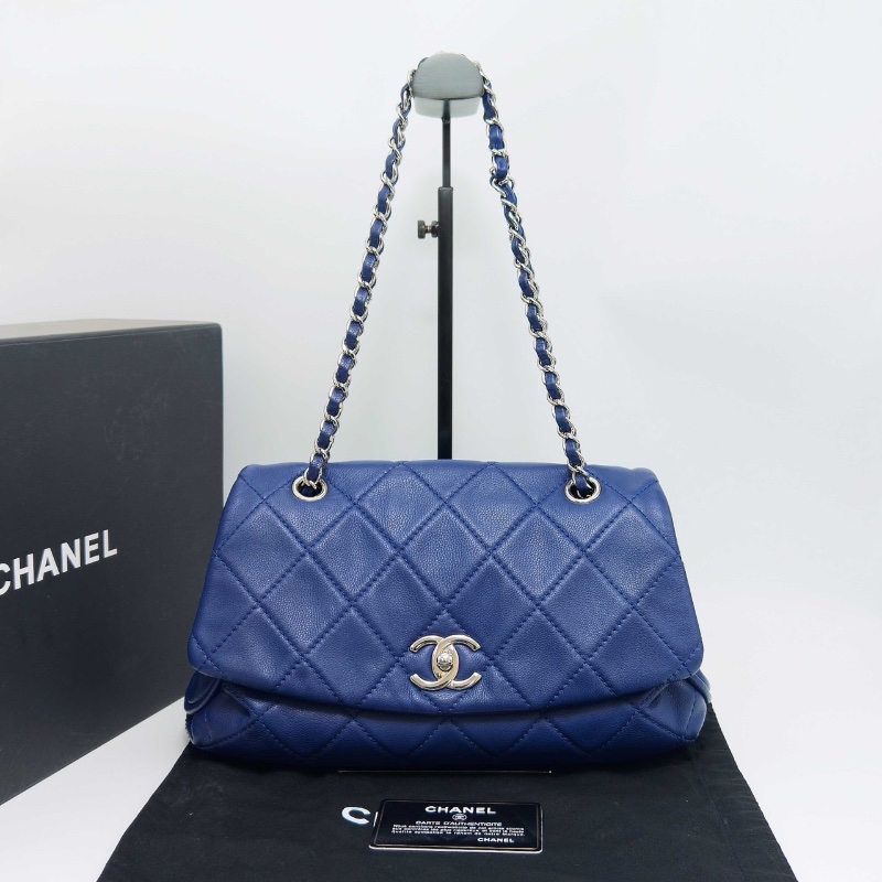 CHANEL 藍銀菱格紋手提肩背南瓜包31*16*9 98新配件盒子塵袋保卡-1