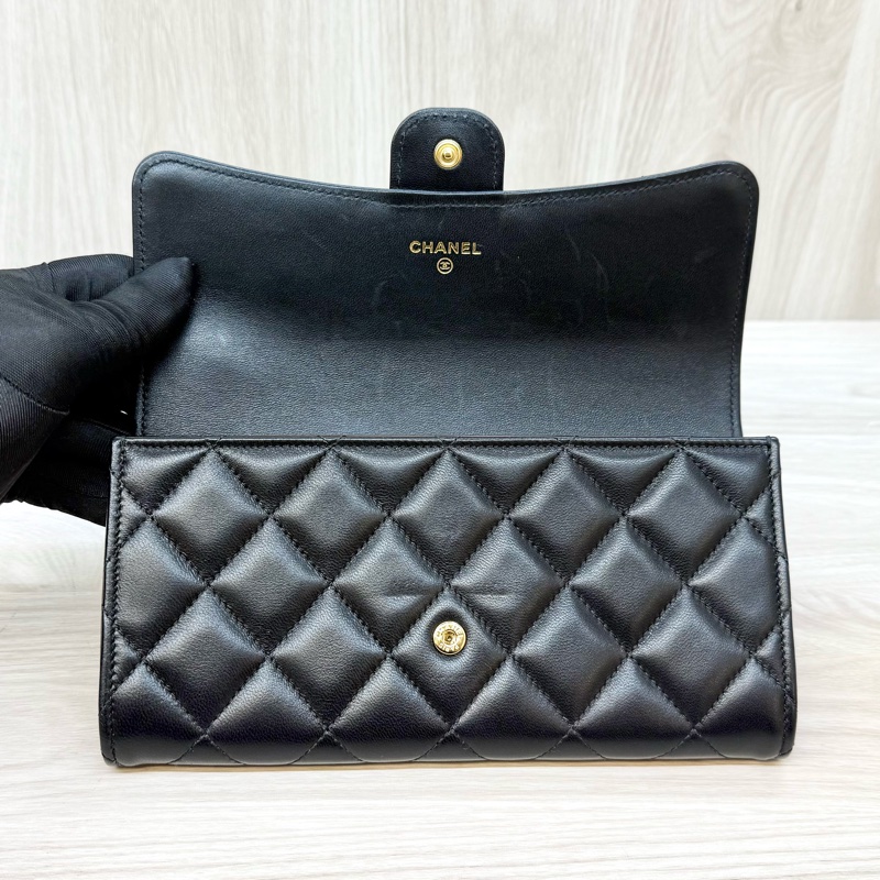 CHANEL黑色金釦羊皮COCO下蓋長夾AP0241-10