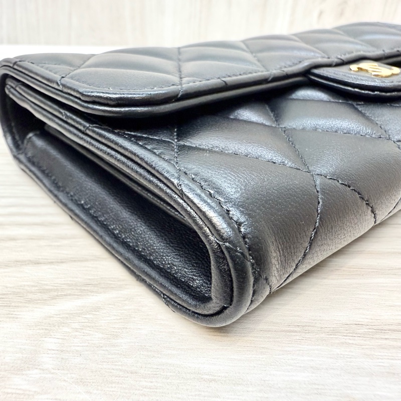 CHANEL黑色金釦羊皮COCO下蓋長夾AP0241-15