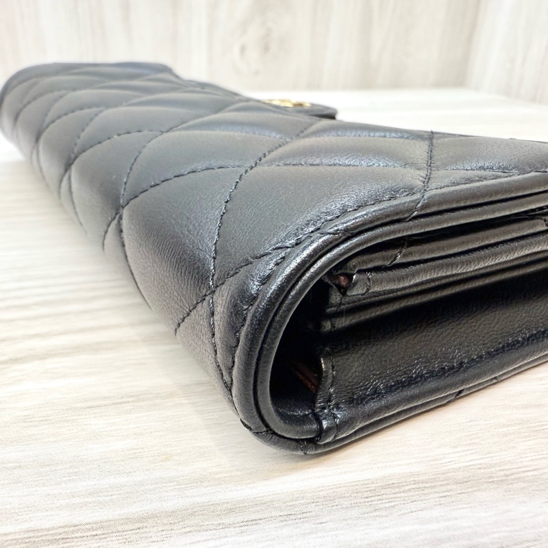 CHANEL黑色金釦羊皮COCO下蓋長夾AP0241-16