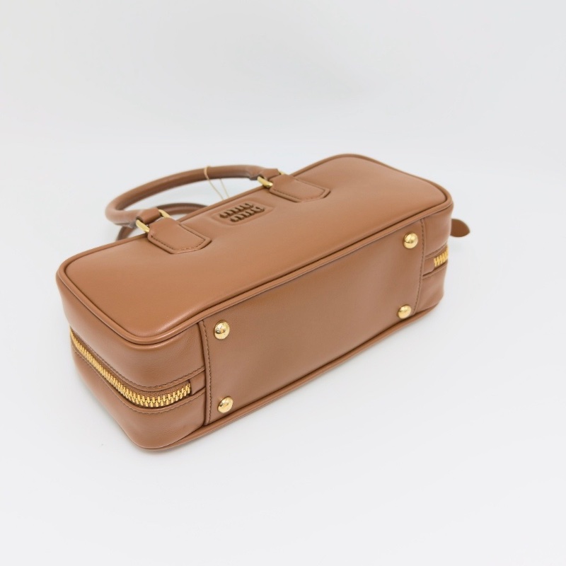 MIUMIU Arcadie焦糖色金扣 保齡球中號手提肩背斜背包28*13*9 全新閒置配件塵袋-2