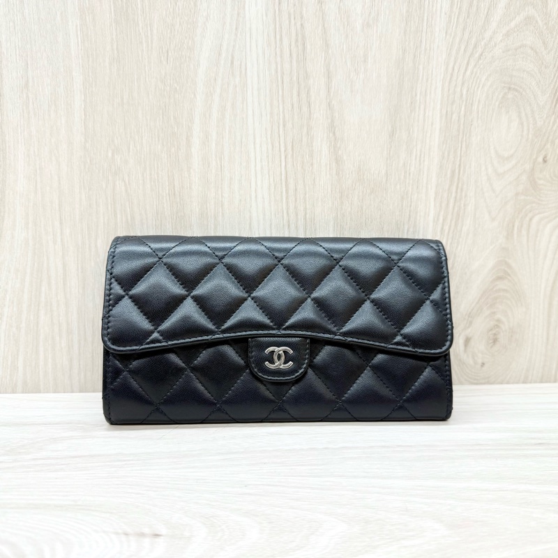 CHANEL黑色銀釦羊皮COCO下蓋長夾AP0241-0