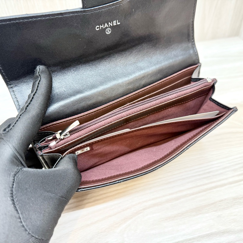 CHANEL黑色銀釦羊皮COCO下蓋長夾AP0241-8