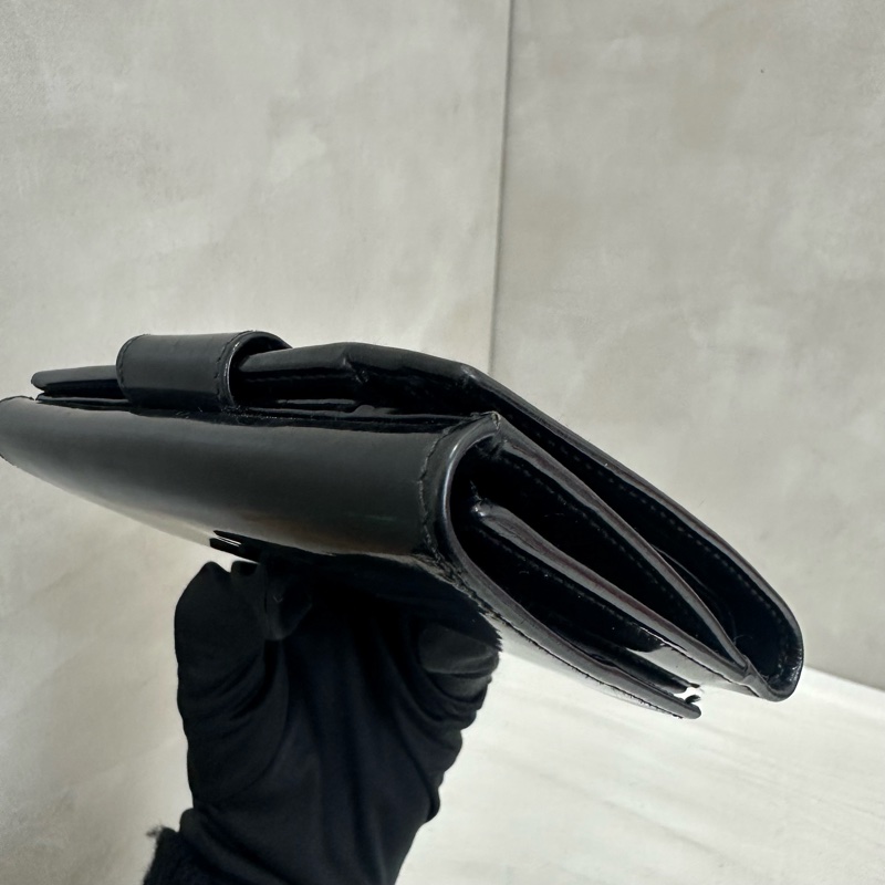 Gucci 黑色漆皮零錢袋短夾-11