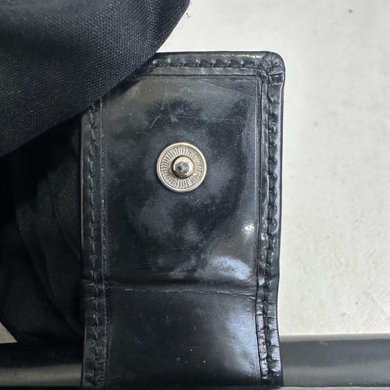 Gucci 黑色漆皮零錢袋短夾-13