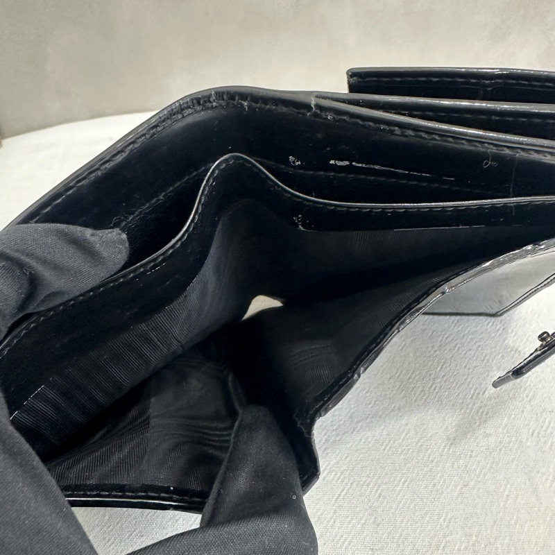 Gucci 黑色漆皮零錢袋短夾-14