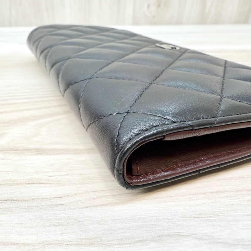 Chanel黑色銀雙C LOGO羊皮對開8卡長夾A31509-15
