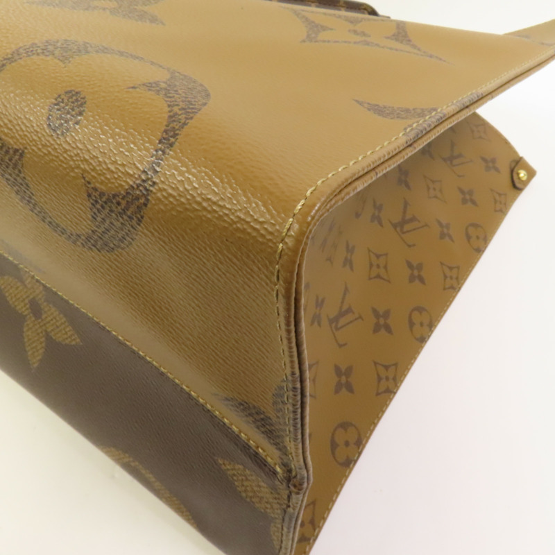 LOUIS VUITTON Monogram Giant OnTheGo GM金扣手挽肩背兩用袋-9