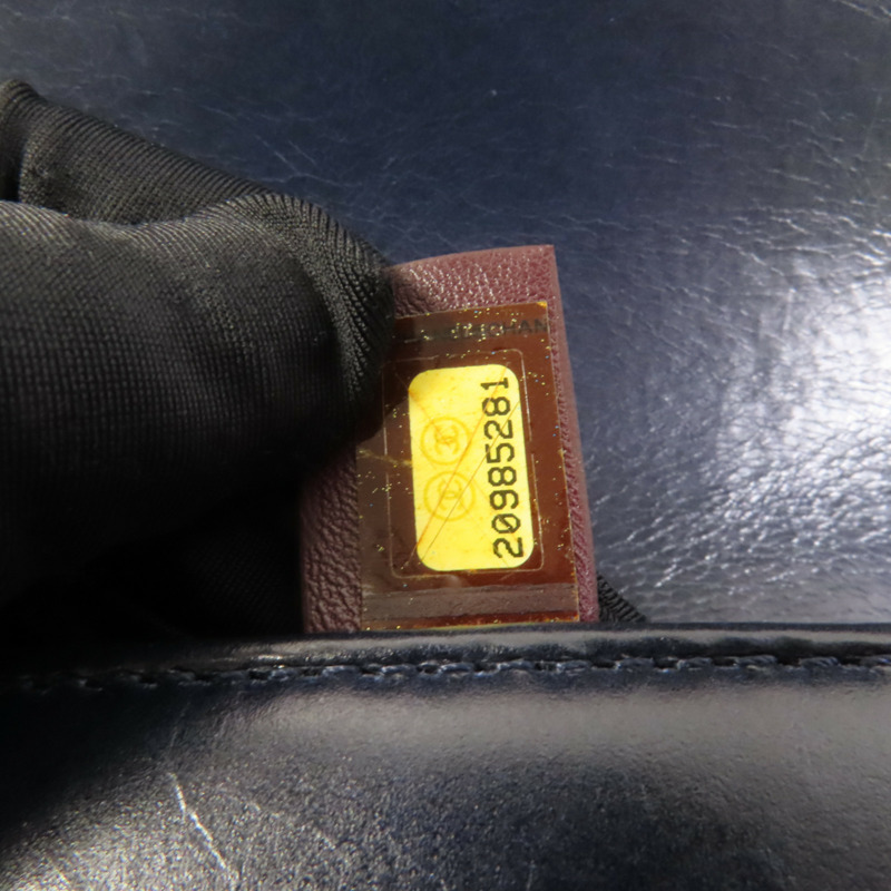 CHANEL 牛皮皮革Boy 25肩背袋-10