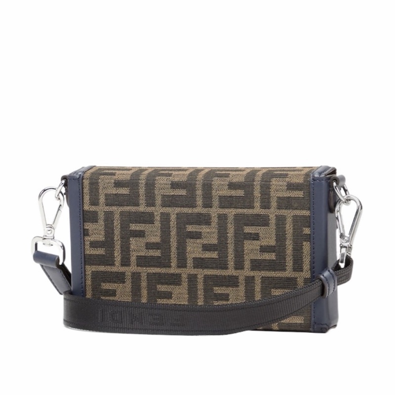 Fendi 男士 迷你 Baguette Soft Trunk單肩包均碼碼18cm*3cm*10.5cm-3