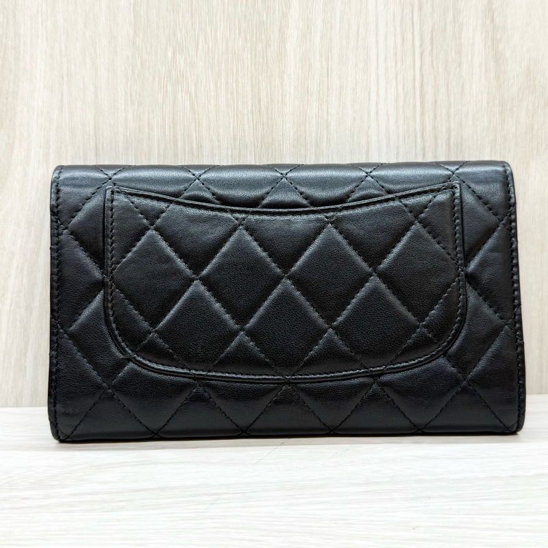 Chanel黑金羊皮三折長夾-10