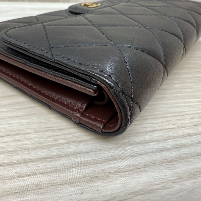 Chanel黑金羊皮三折長夾-12