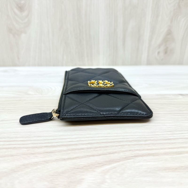 CHANEL皮夾黑羊皮19系列一字拉鍊卡夾包AP1182-10