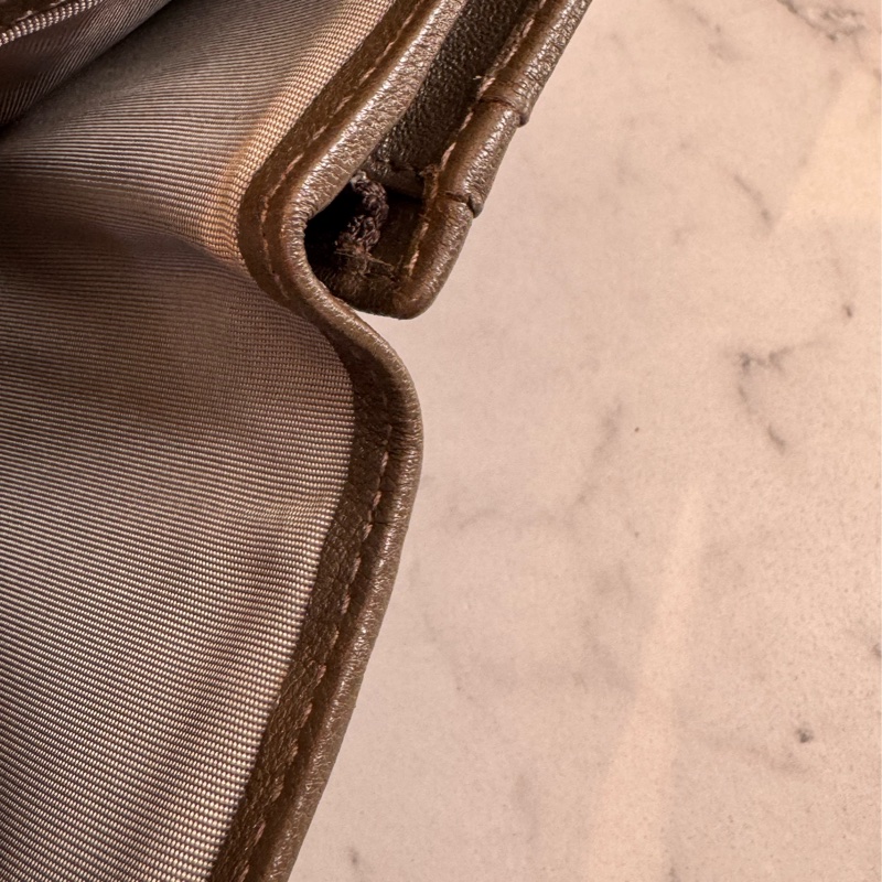 Gucci墨綠壓紋大圓雙G釦式短夾 招財色系錢包👛-24