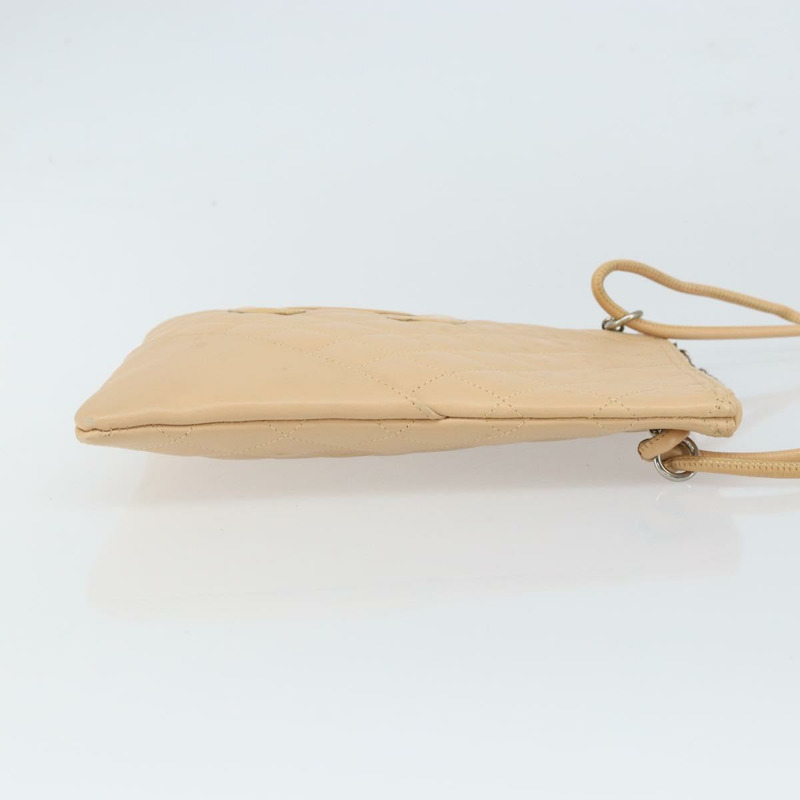 【日本直送】香奈兒 Cambon 系列絎縫肩背包,皮革材質,米色,銀色,CC 標誌,貨號 163611-2