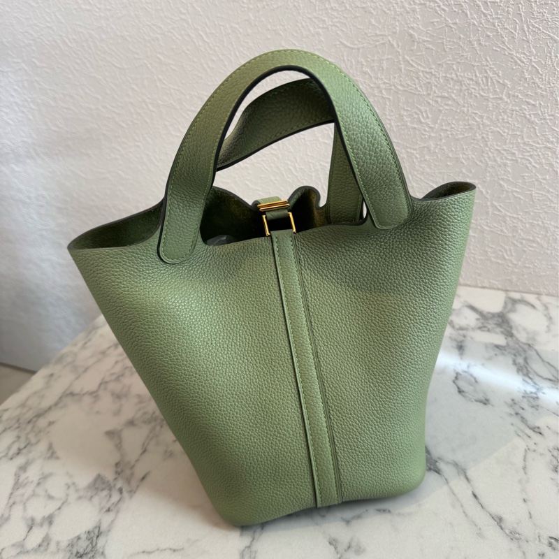 Hermes牛油果綠金釦picotin18 超好看超顯白-1