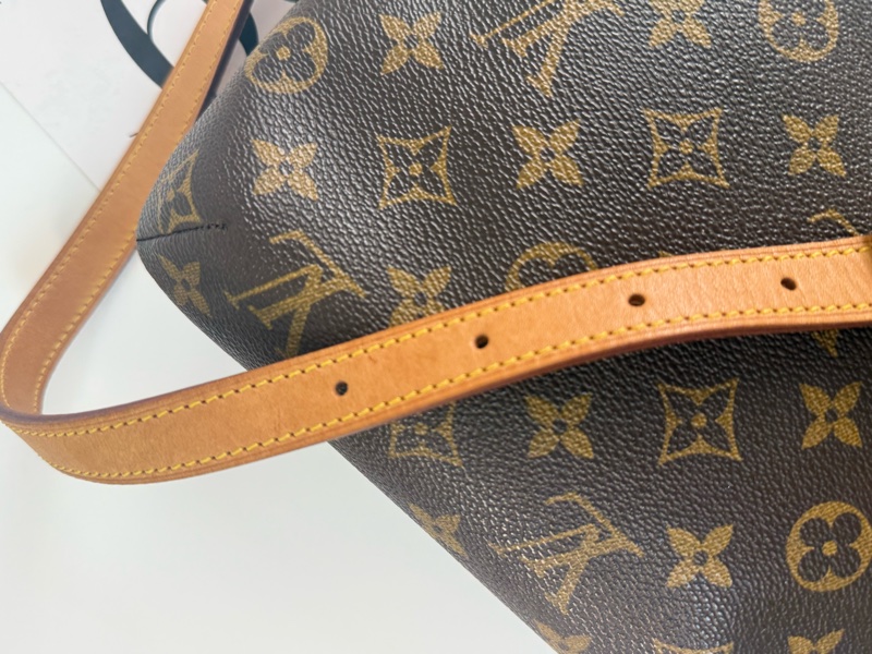 ✔️ LV Louis Vuitton 路易威登 MonogramM51257 橫式王菲包/肩背包-12