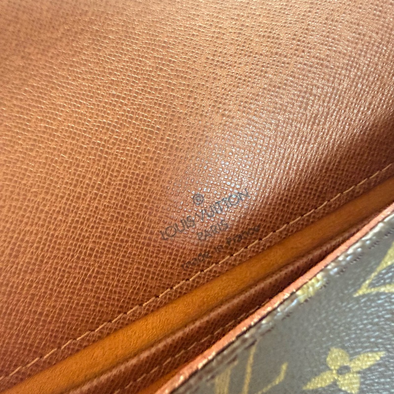 ✔️ LV Louis Vuitton 路易威登 MonogramM51257 橫式王菲包/肩背包-21