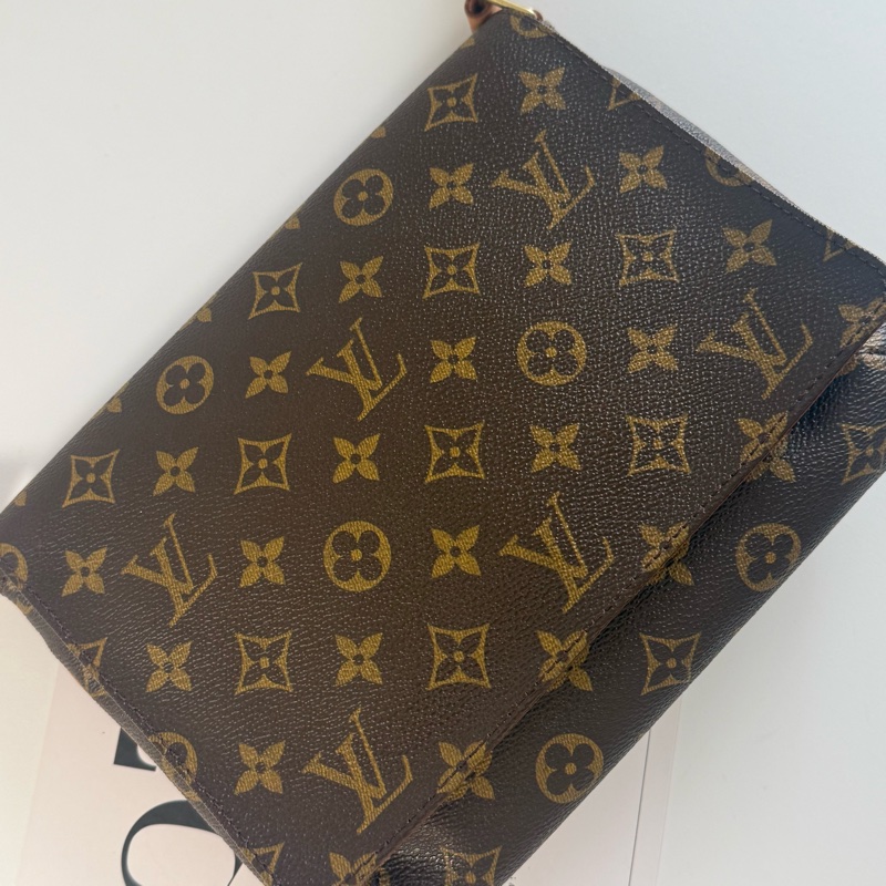 ✔️ LV Louis Vuitton 路易威登 MonogramM51257 橫式王菲包/肩背包-3