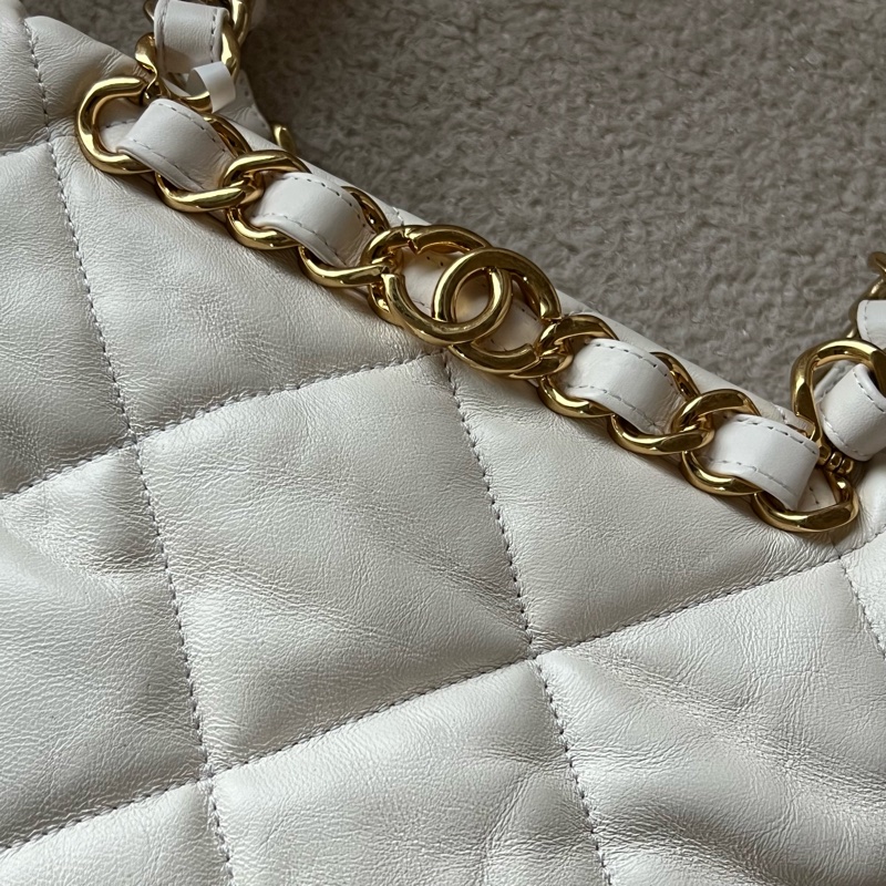 Chanel 22b hobo 鏈條包(白金)-7