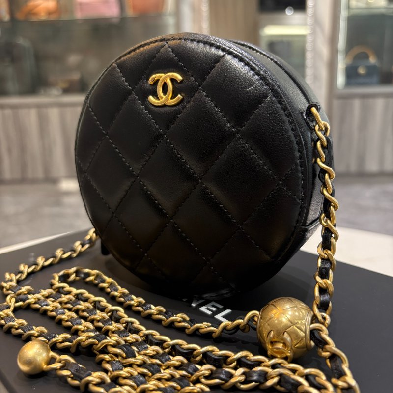 *SHIHNA名牌精品* CHANEL AP1449 黑金 MINI COCO 金球圓餅包 保卡款-1