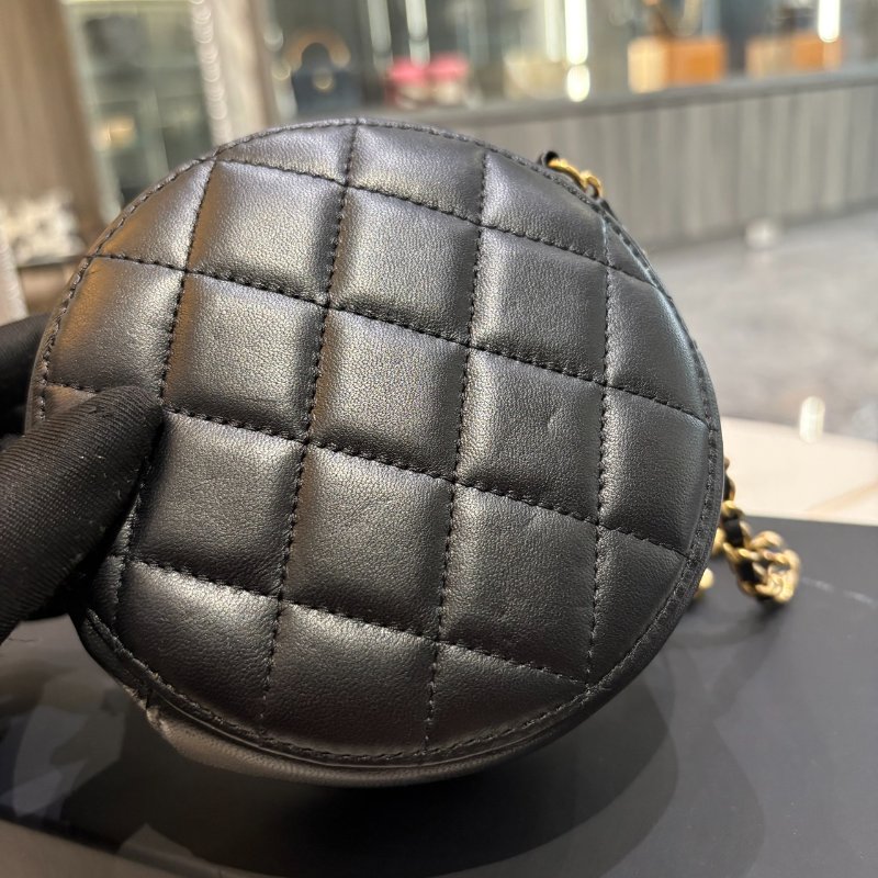 *SHIHNA名牌精品* CHANEL AP1449 黑金 MINI COCO 金球圓餅包 保卡款-6