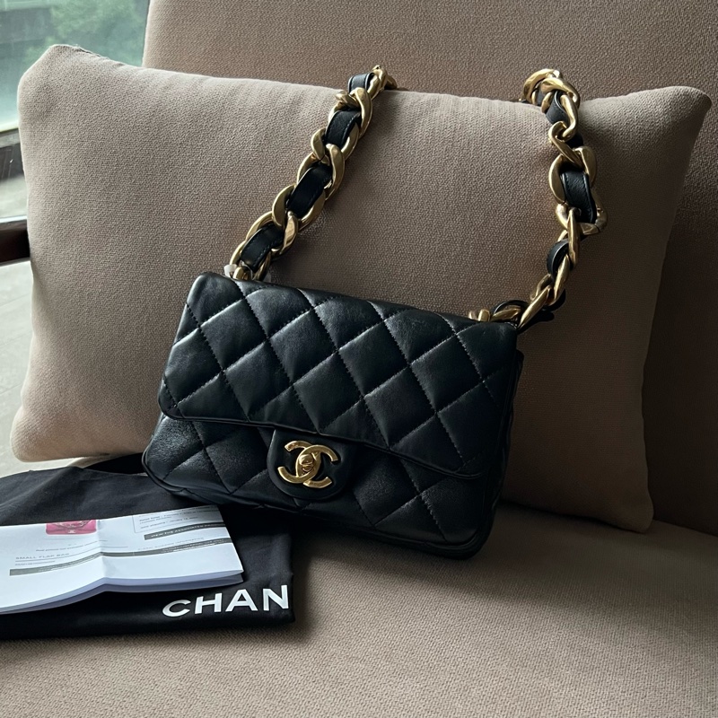 CHANEL 23P 羊皮粗鍊單肩包 粗鏈條腋下包- 黑金-1