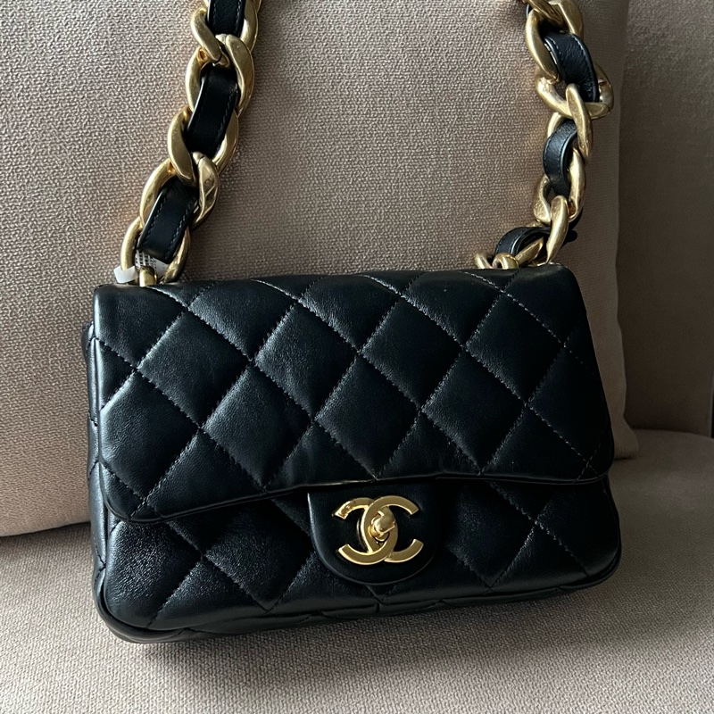 CHANEL 23P 羊皮粗鍊單肩包 粗鏈條腋下包- 黑金-2
