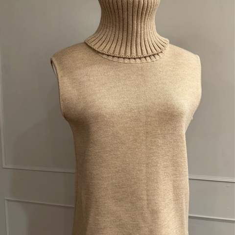 《新歡舊愛》正品CHANEL香奈兒超高領背心毛衣M~L